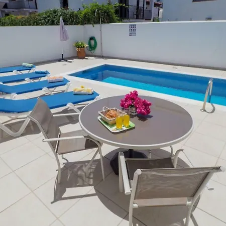 Paradise - Ambar